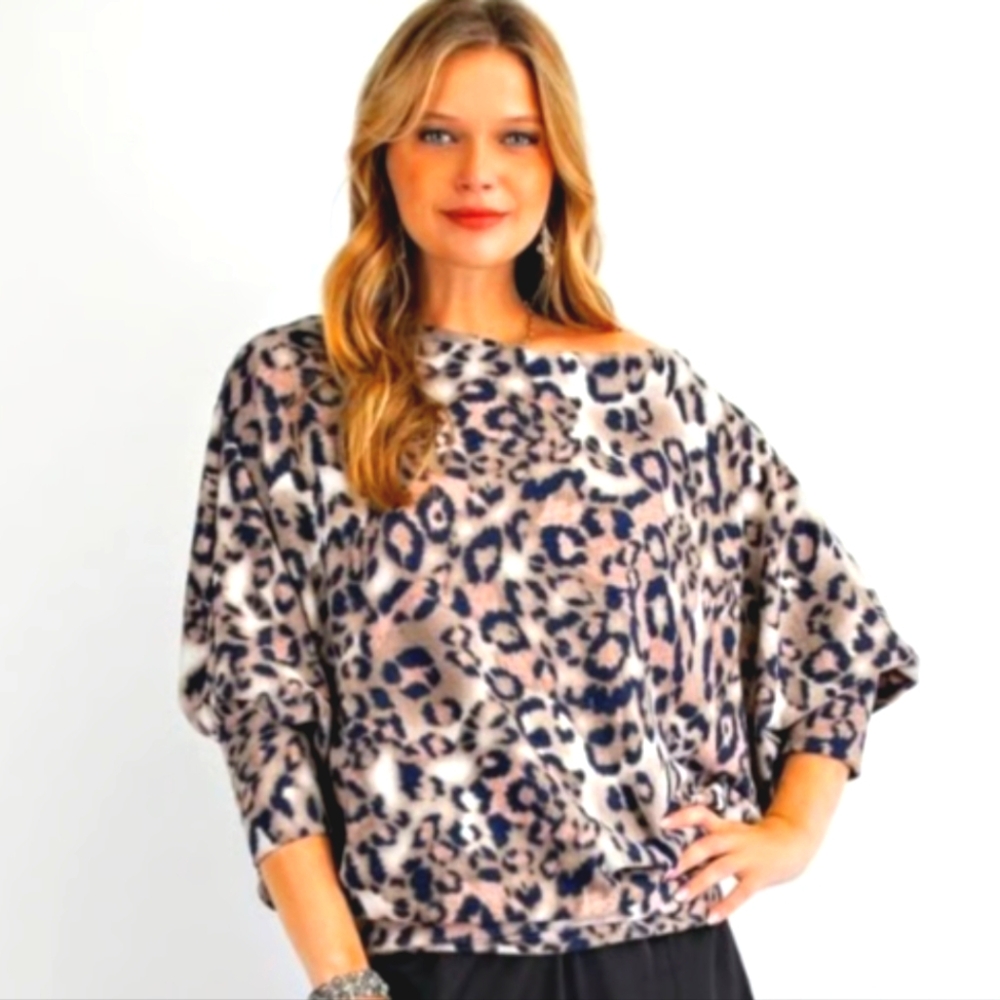 💲DROP💲 Leopard Print Batwing Sleeve Top By Easel NWOT